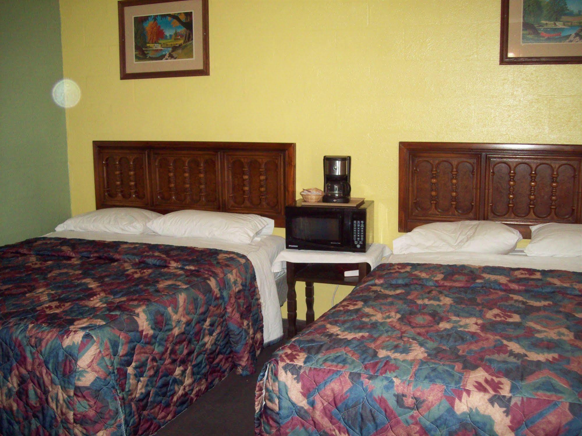 Budget Inn Sanderson Exterior photo